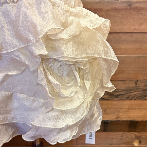 Commense Elegant Cream Dress - Picture 3 of 4